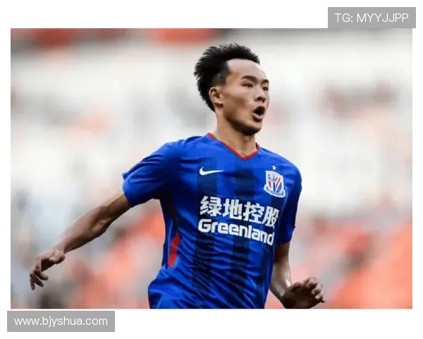 于汉超缺席申花赛前最后一练 米内罗戴伟浚随队合练备战 于汉超缺席申花赛前最后一练 米内罗戴伟浚随队合练备战